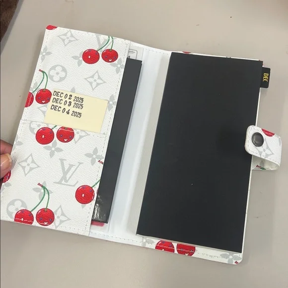 Hobonichi weeks cover - Picture 3 of 4